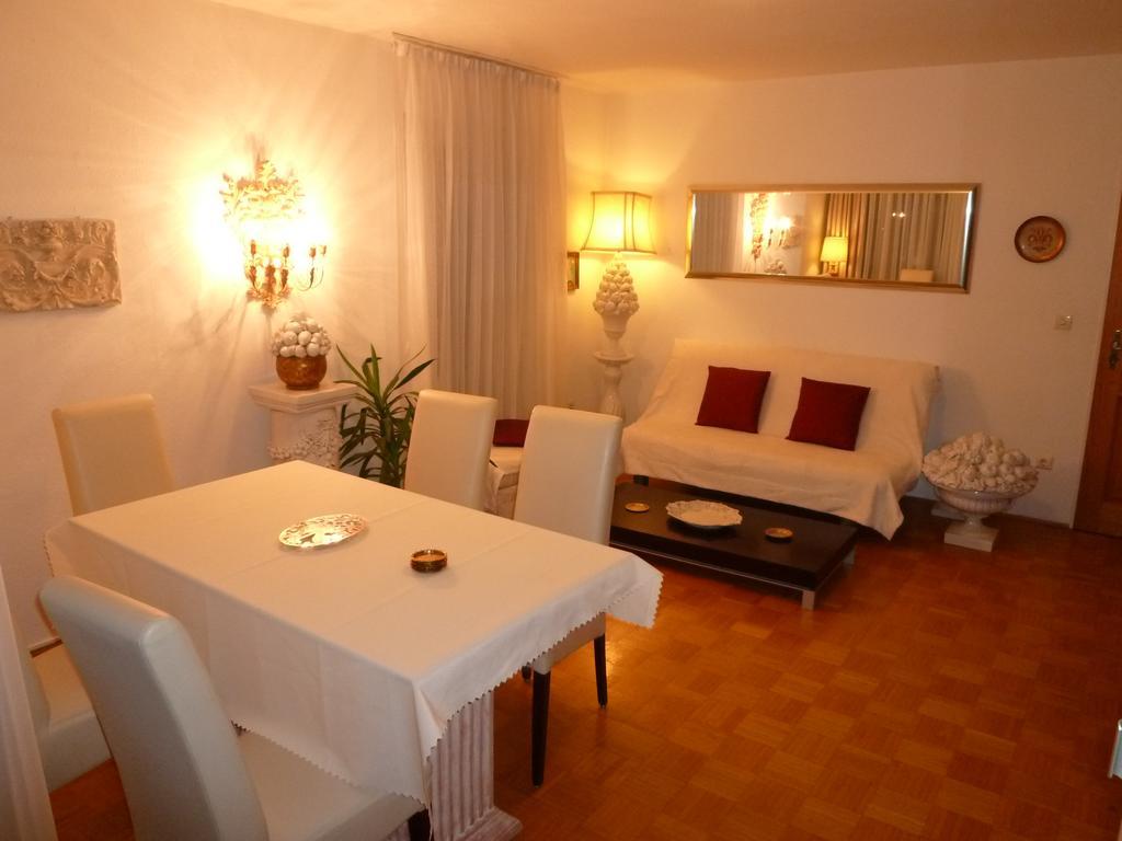 阿尔盆布里克公寓 加爾米施-帕滕基興 客房 照片